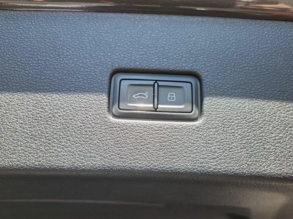 Used 2021 Samurai Gray Metallic Audi Prestige image 12