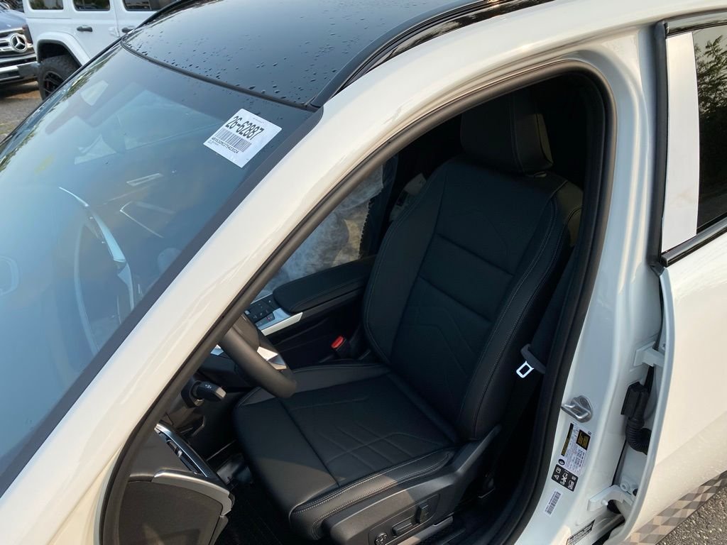 2026 BMW X2 28i - Photo 12