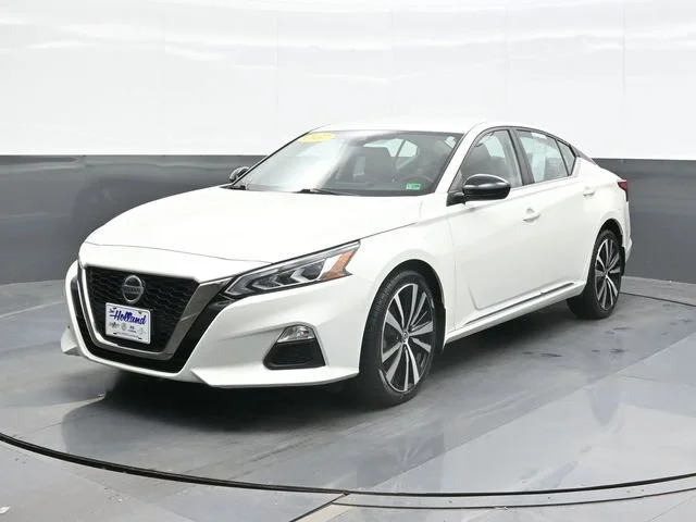 2022 Nissan Altima SR Intelligent AWD