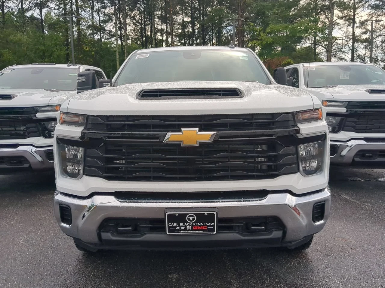 New 2026 Summit White Chevrolet WT image 3
