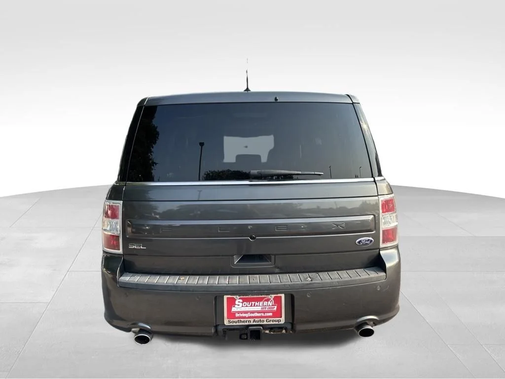 Used 2015 Black Ford SEL image 9