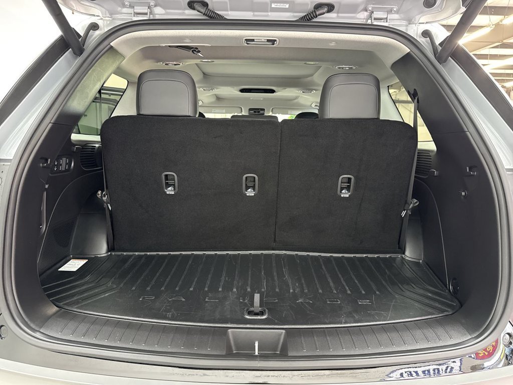 Used 2026 Silver Metallic Hyundai Limited image 37