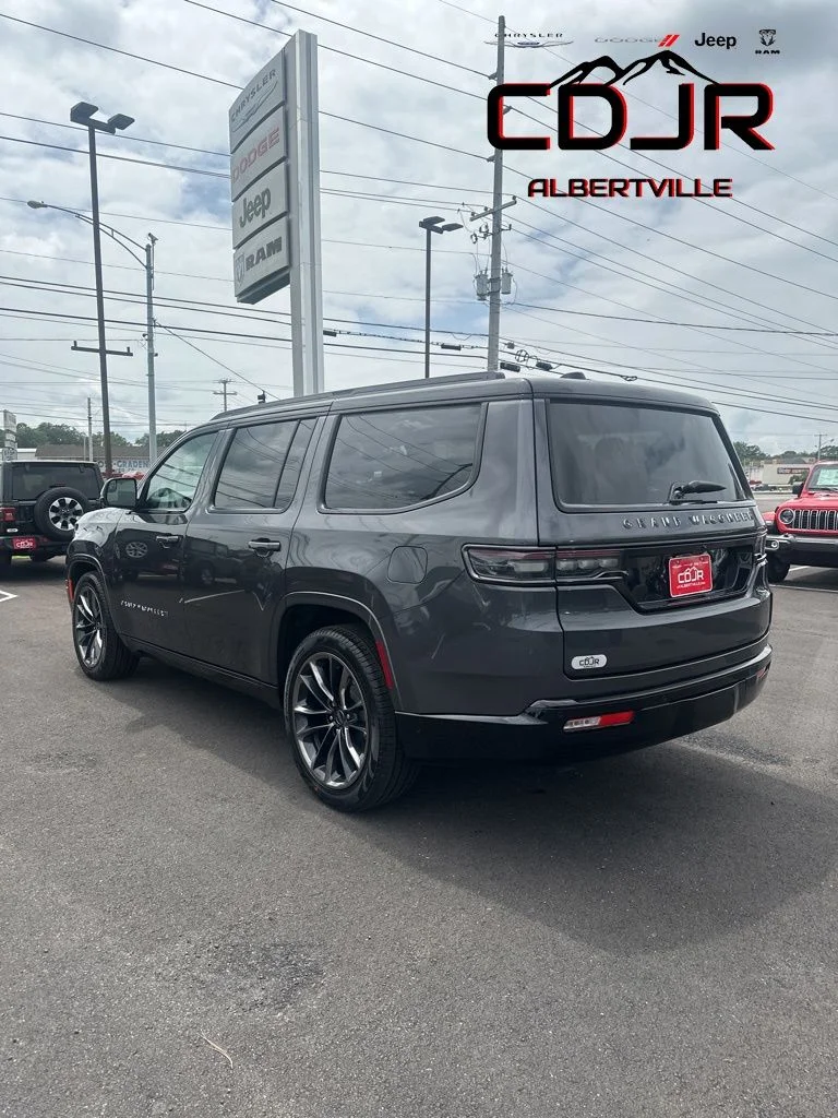 New 2024 Baltic-Gray Metallic Clear-Coat Exterior Paint Jeep Series II image 3
