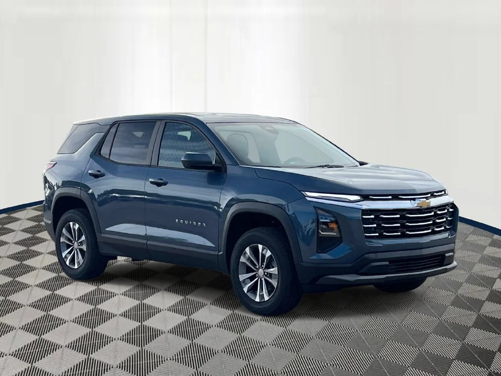 2027 Chevrolet Equinox LT - Photo 6