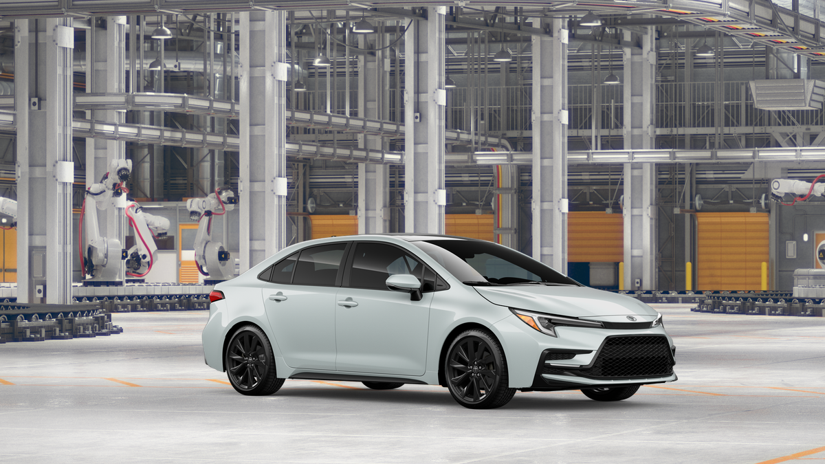 New 2026 Wind Chill Pearl with Midnight Black Metallic roof Toyota XSE image 14