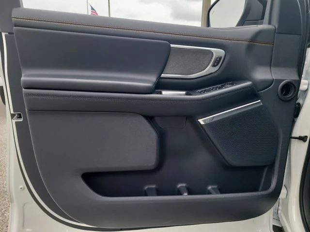 New 2026 White Metallic Ford Tremor image 20