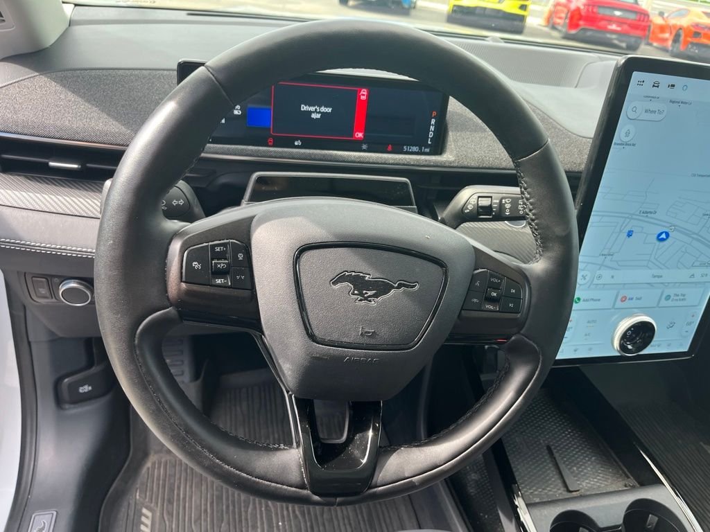 Used 2022 White Ford Premium image 11
