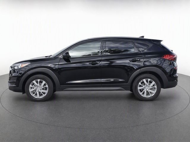 Used 2019 Black Hyundai SE image 6