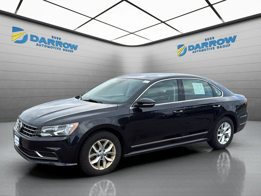 2017 Volkswagen Passat 1.8T S Auto's photo