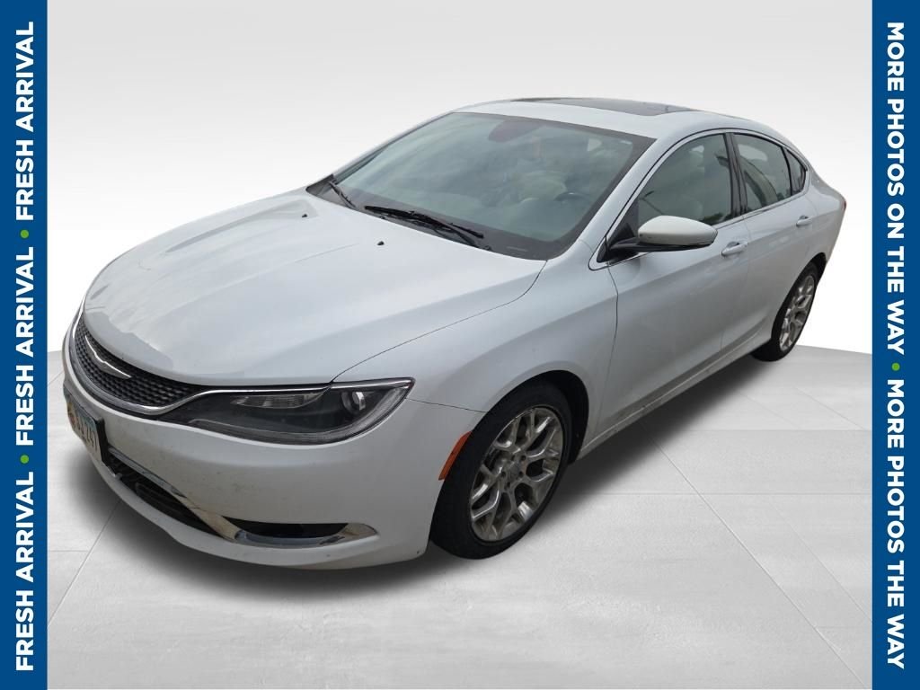 Used 2015 White Chrysler C image 1
