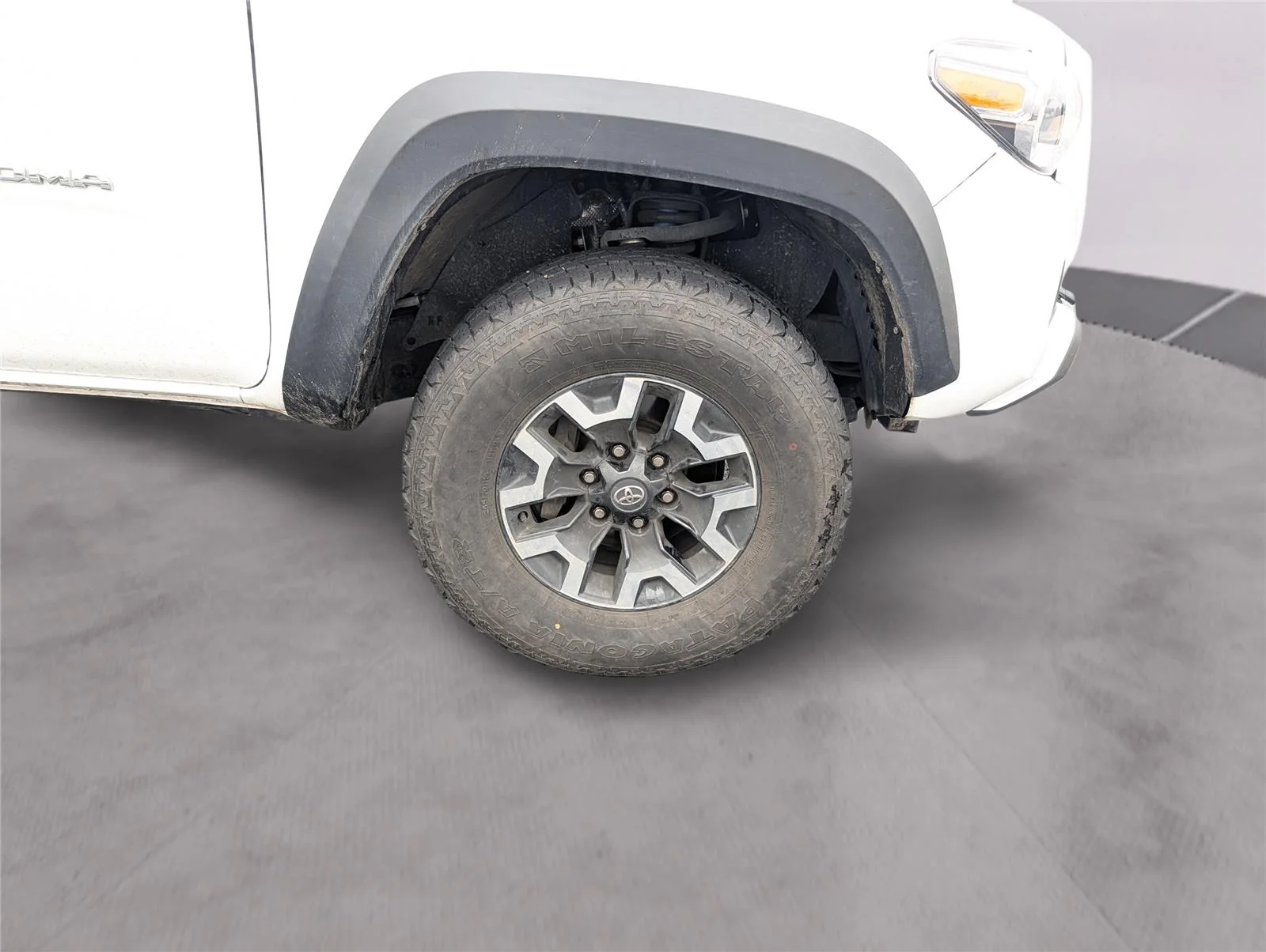 Used 2022 White Toyota TRD Off-Road image 38
