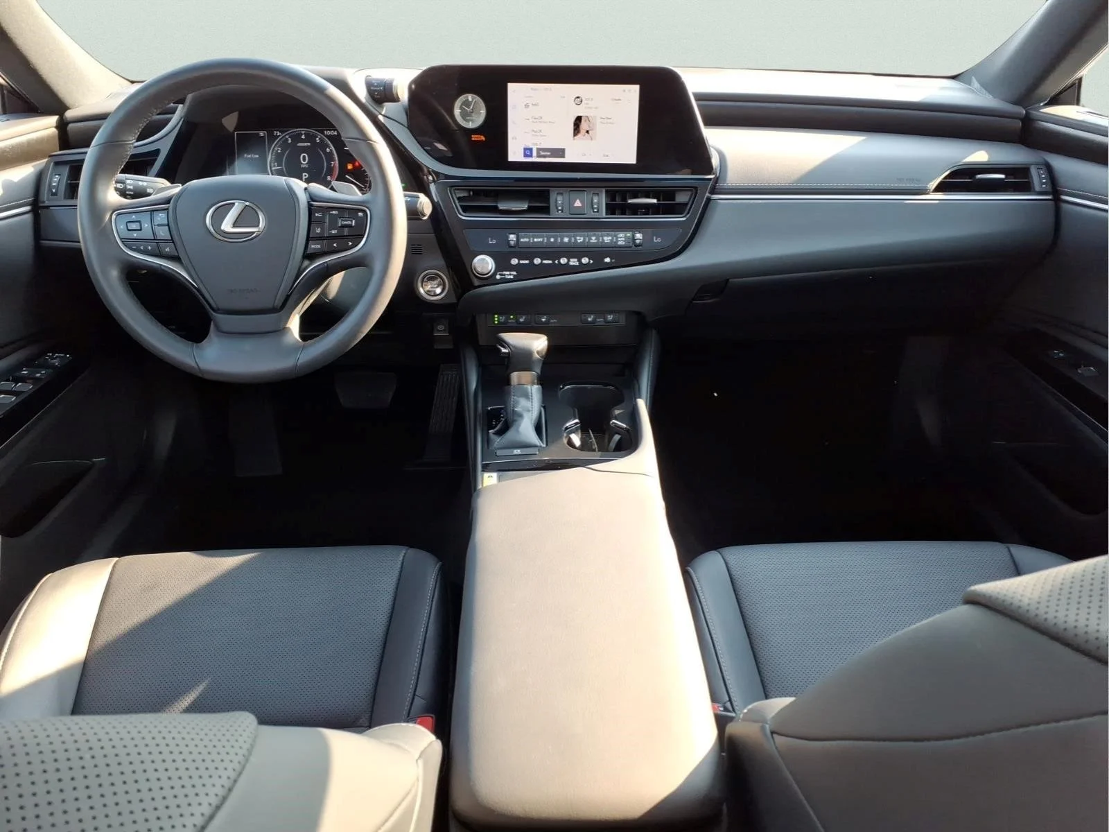 Used 2023 Black Lexus 250 image 12