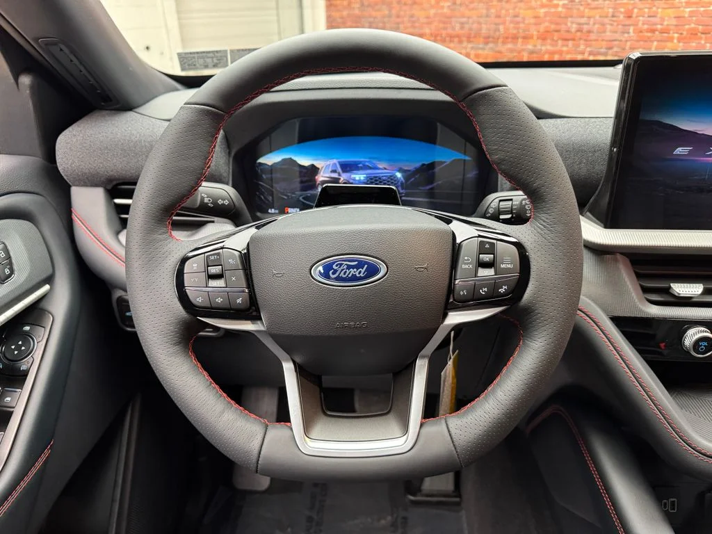 New 2026 Space White Metallic Ford ST-Line image 12
