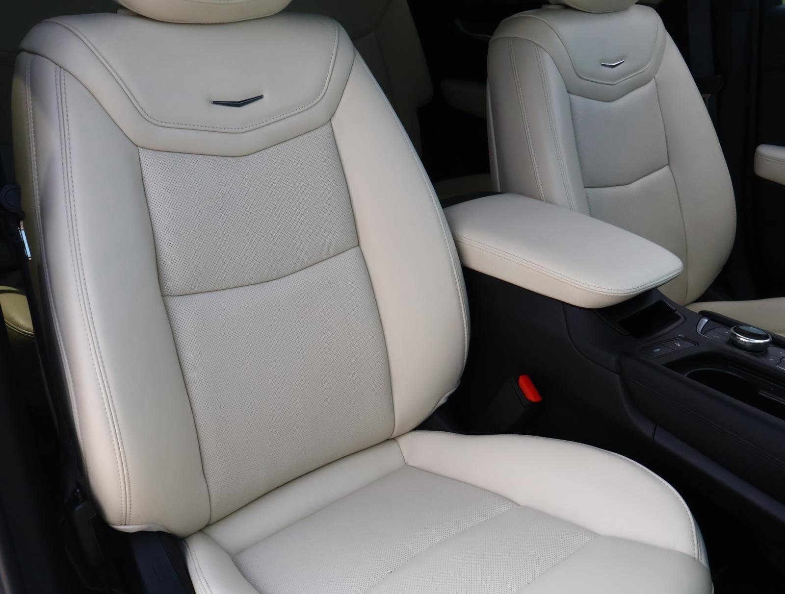 2025 Cadillac XT6 Sport - Photo 20