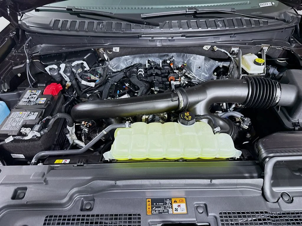 New 2026 Dark Matter Gray Metallic Ford MAX Platinum® image 33