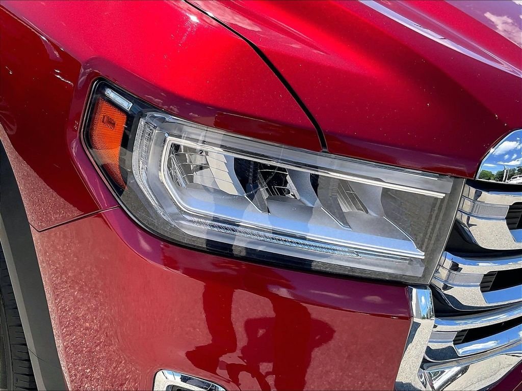 Used 2022 Cayenne Red Tintcoat GMC SLT image 33