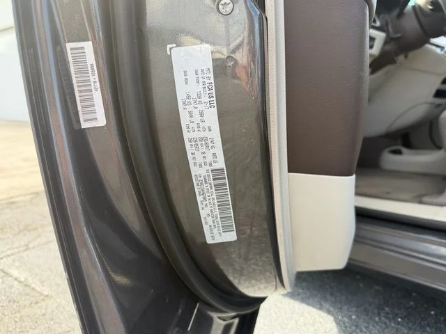 Used 2017 Gray Chrysler Touring image 20