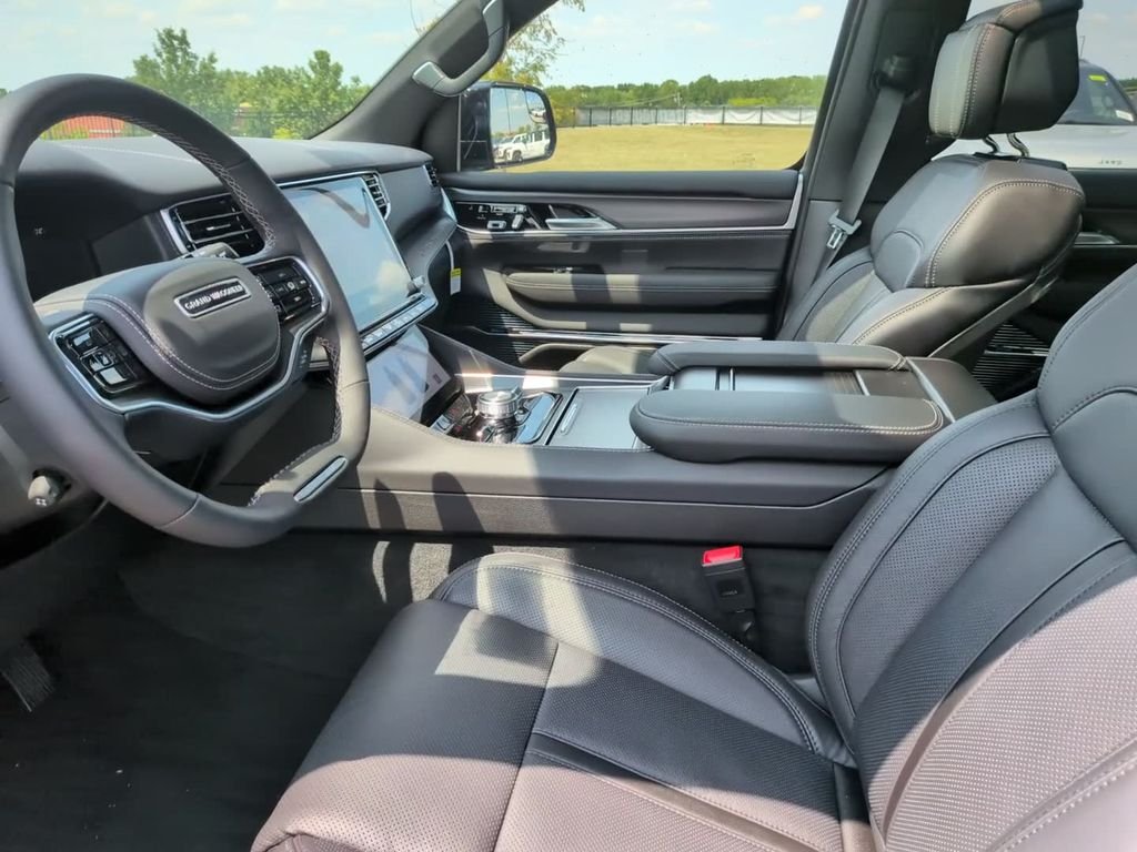 New 2026 High Gloss Black Jeep Grand Wagoneer image 18