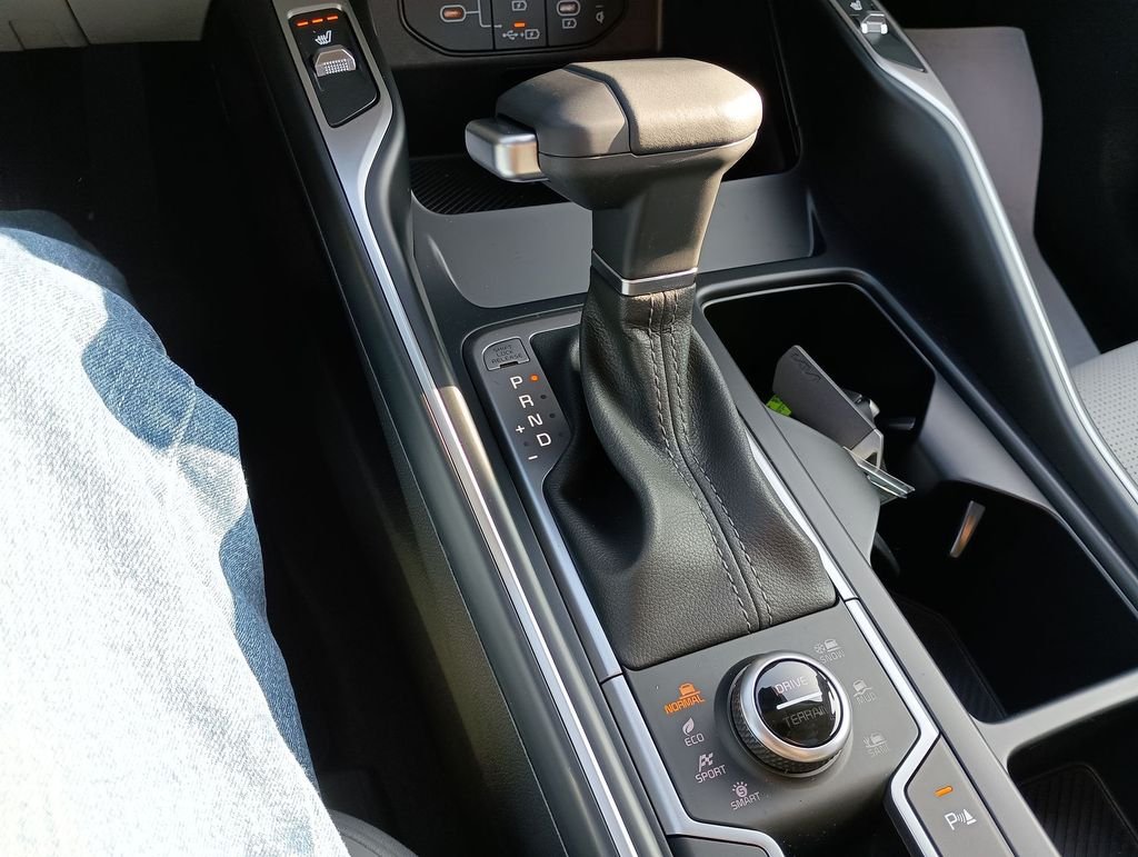 New 2026 Glacial White Pearl Kia X-Line EX AWD image 26