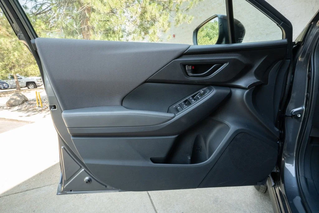 New 2026 MAGNETITE GRAY PEARL Subaru Premium image 7