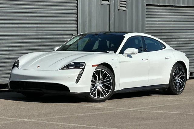 2023 Porsche Taycan 