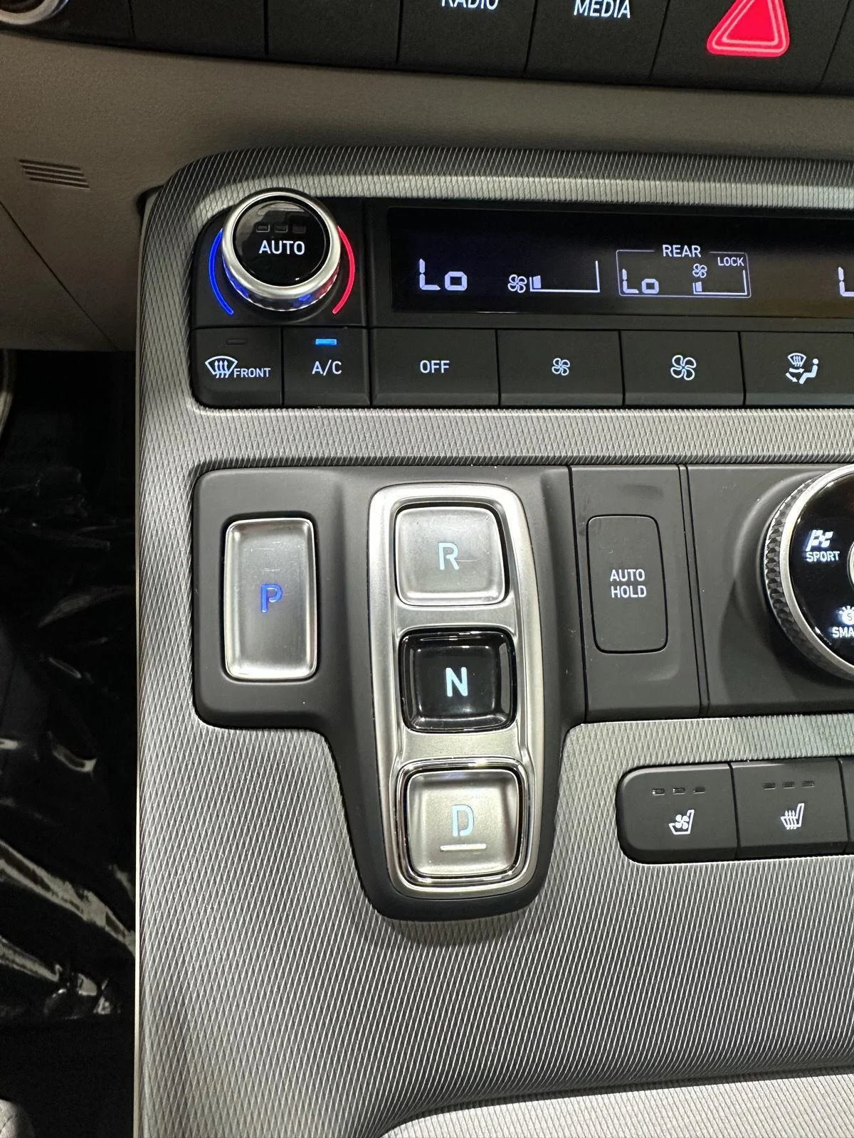 Used 2023  Hyundai Limited image 14