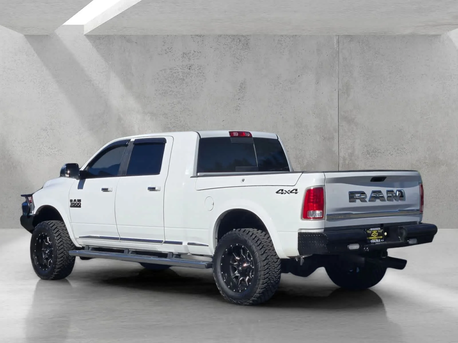 Used 2016  Ram Longhorn Limited image 6