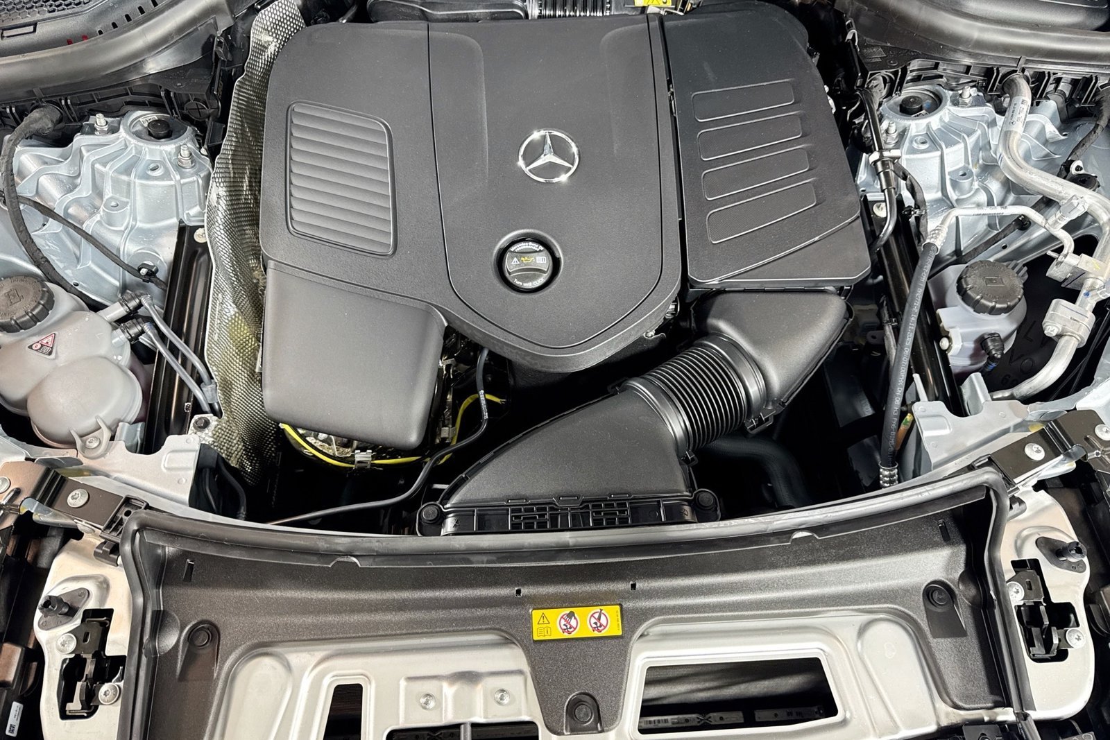 New 2026 Cirrus Silver Metallic Mercedes-Benz GLC 300 image 28