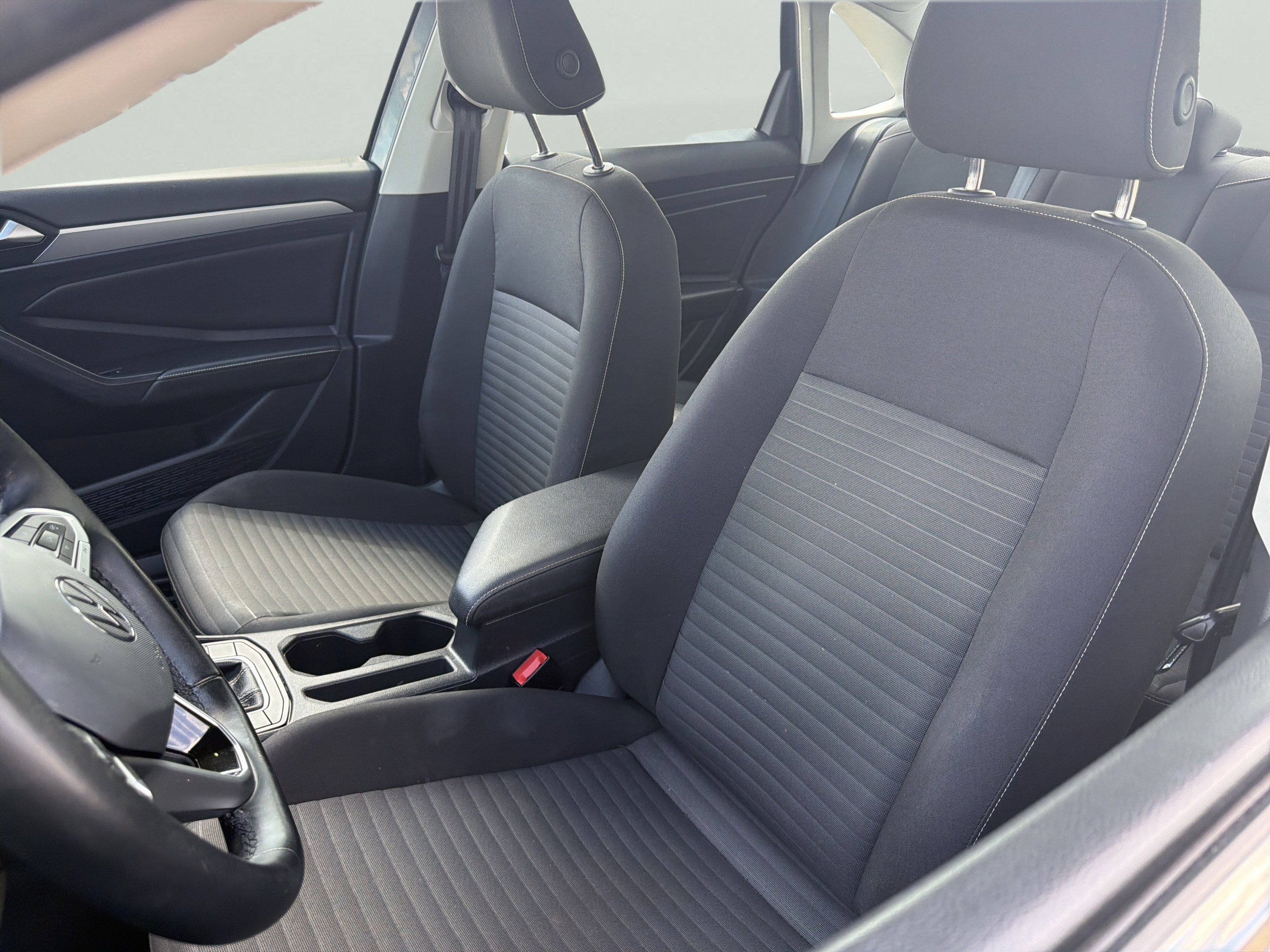 Used 2024 Gray Volkswagen S image 4