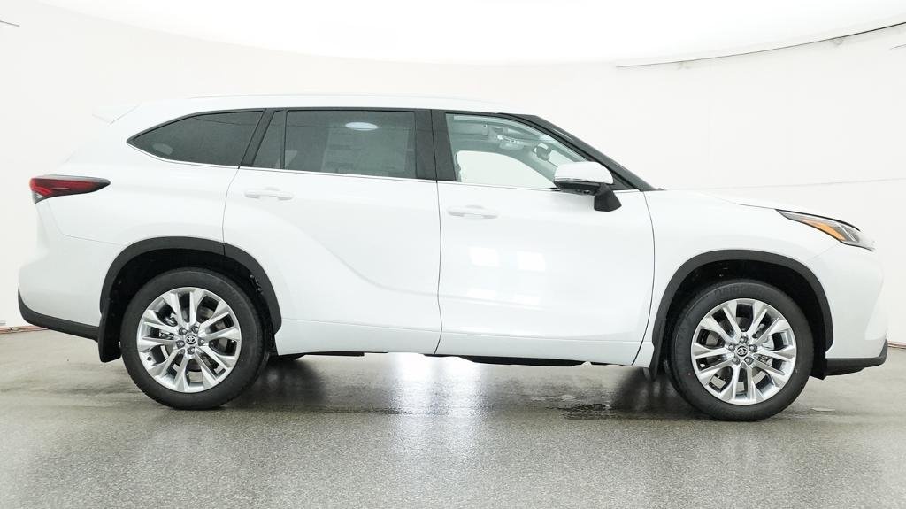 New 2026 Wind Chill Pearl Toyota Limited image 13