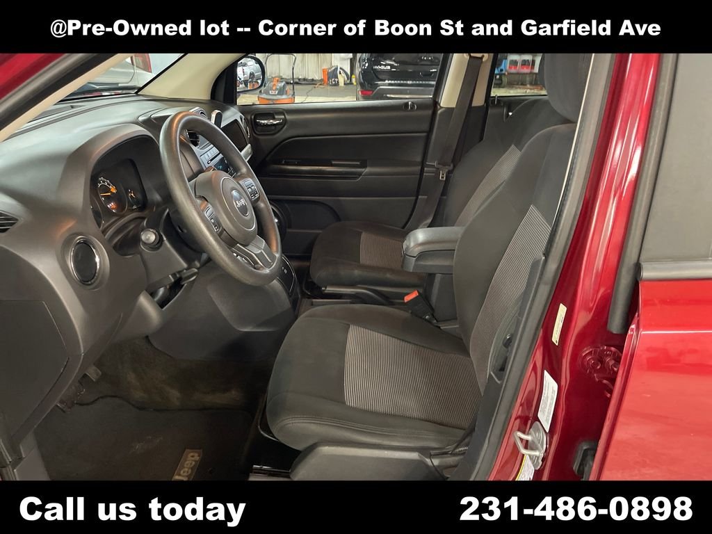 Used 2014 Red Jeep Sport image 13