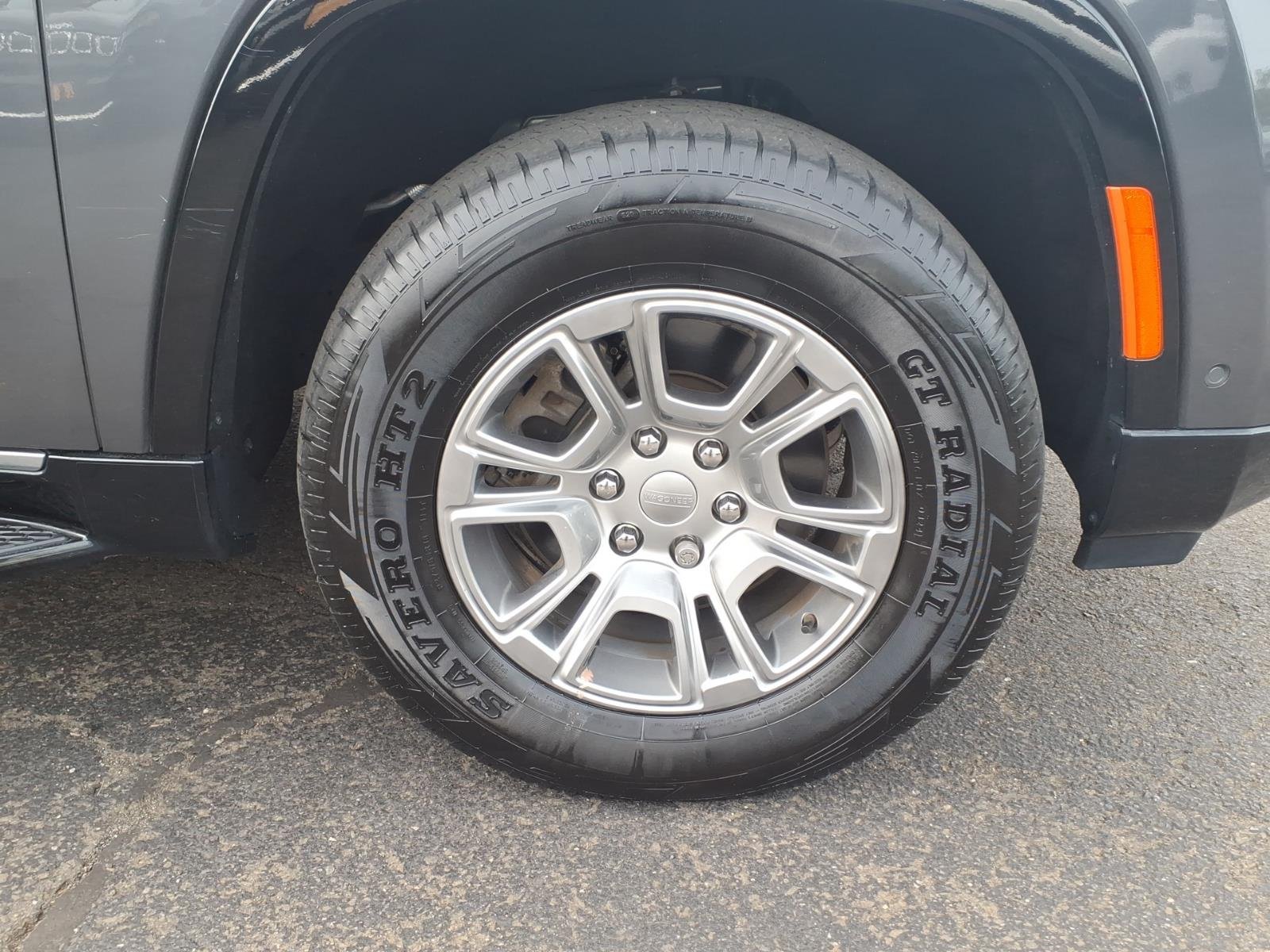 Certified Used 2023 Gray Jeep 4X4 image 9