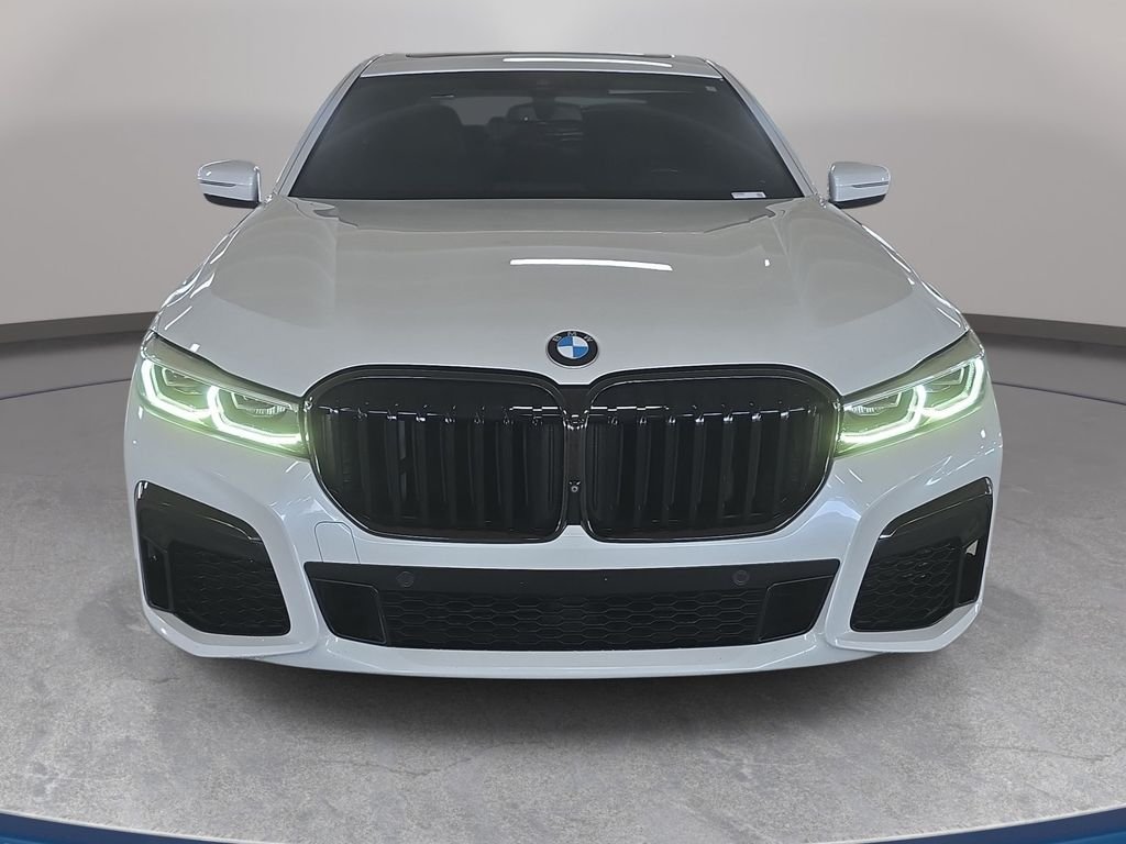 Used 2021 Mineral White Metallic BMW 750i xDrive image 3