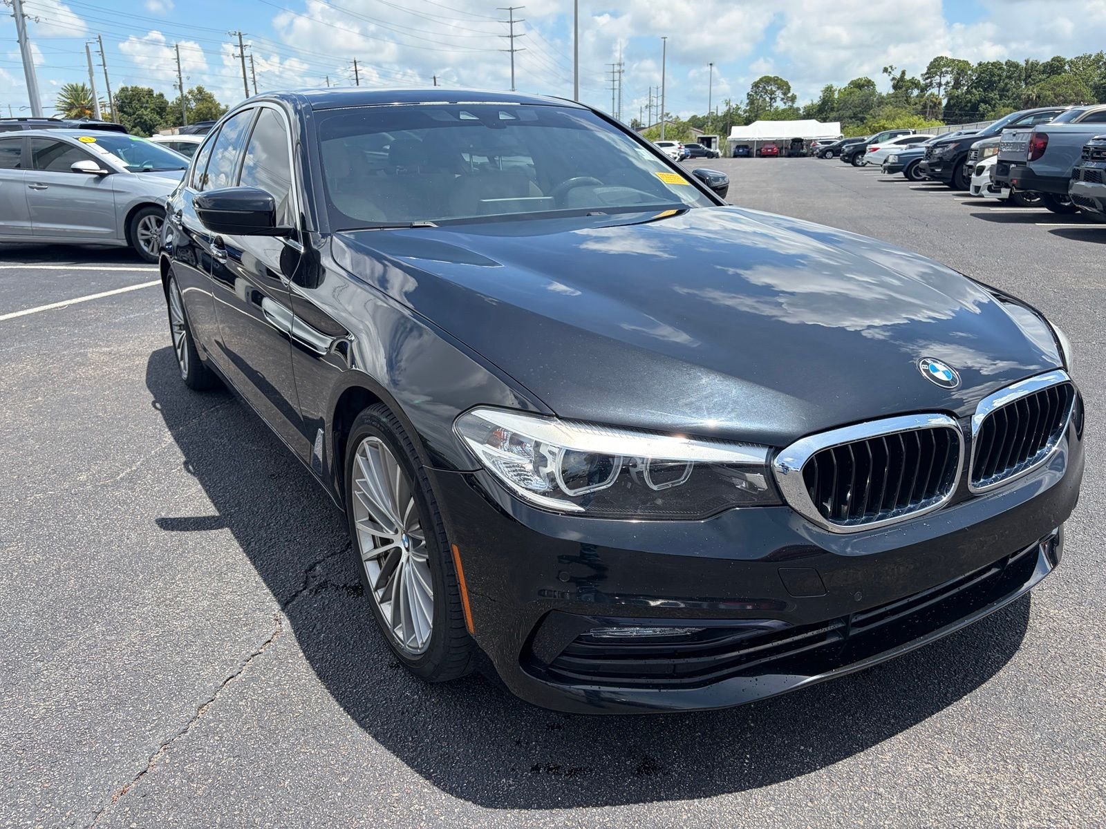 Used 2018 Black BMW 530i image 1