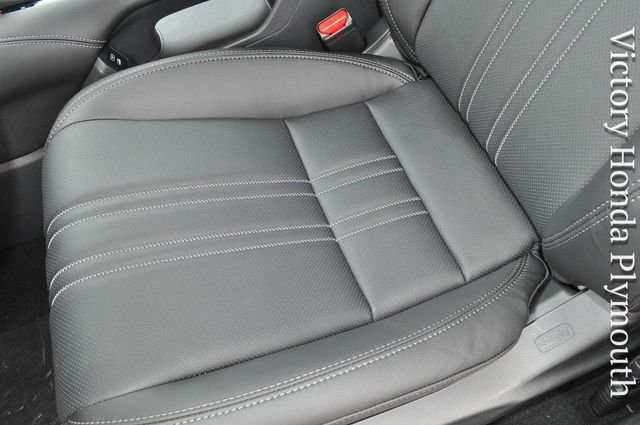 New 2027 Platinum White Pearl Honda EX-L image 9