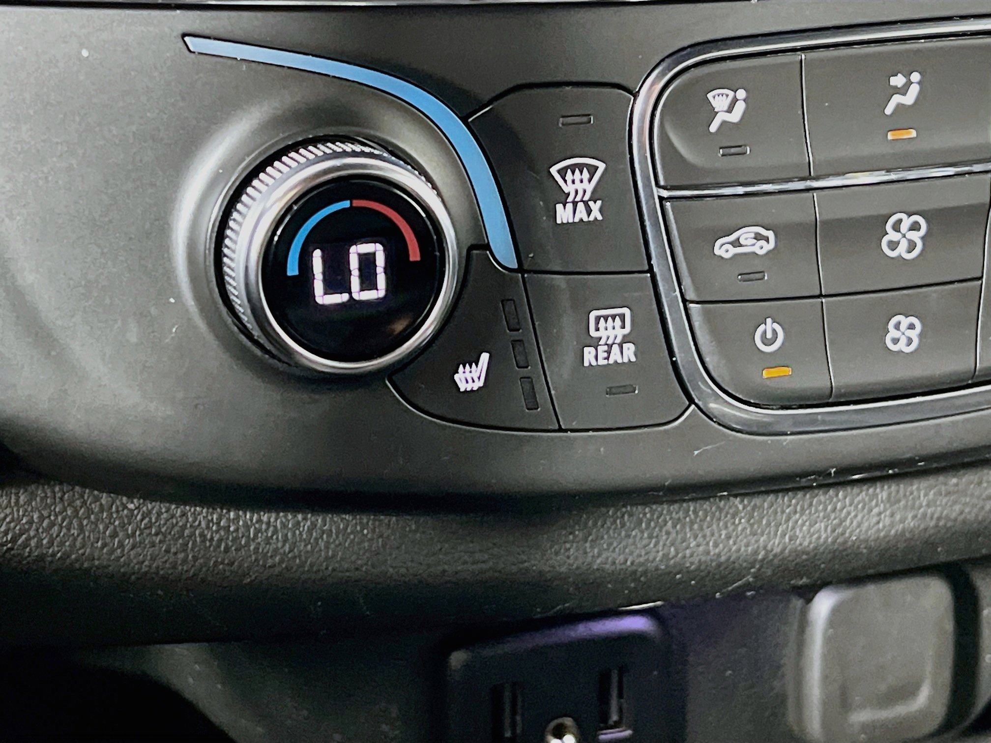 Used 2023 Northsky Blue Metallic Chevrolet LT CLOTH image 21