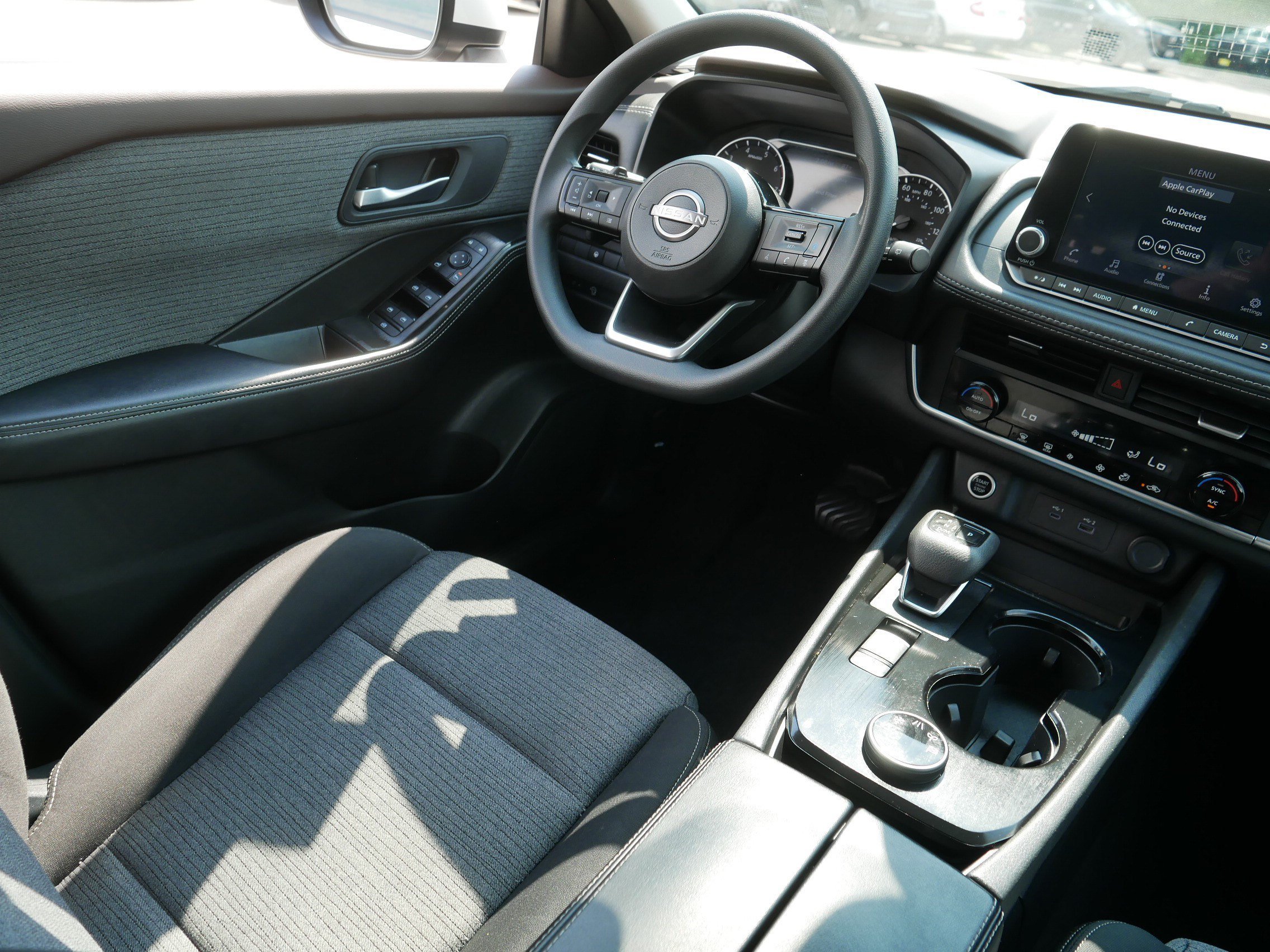 Certified Used 2023 Pearl White Tricoat Nissan SV image 9