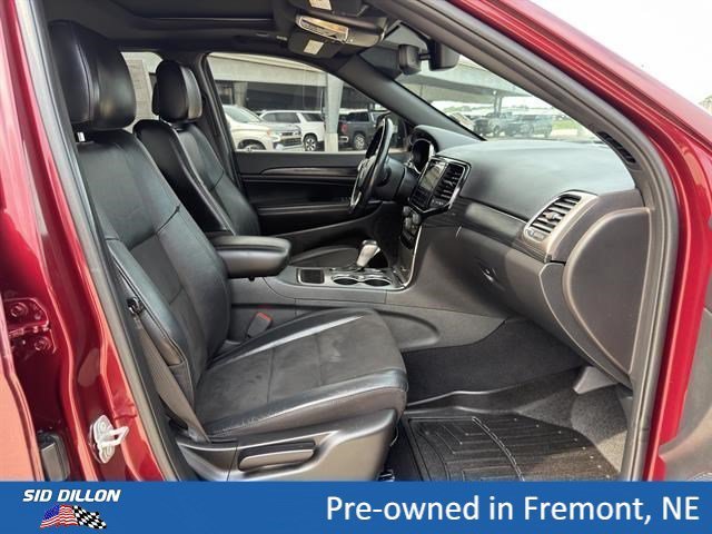 Used 2020 Velvet Red Pearlcoat Jeep Altitude image 14