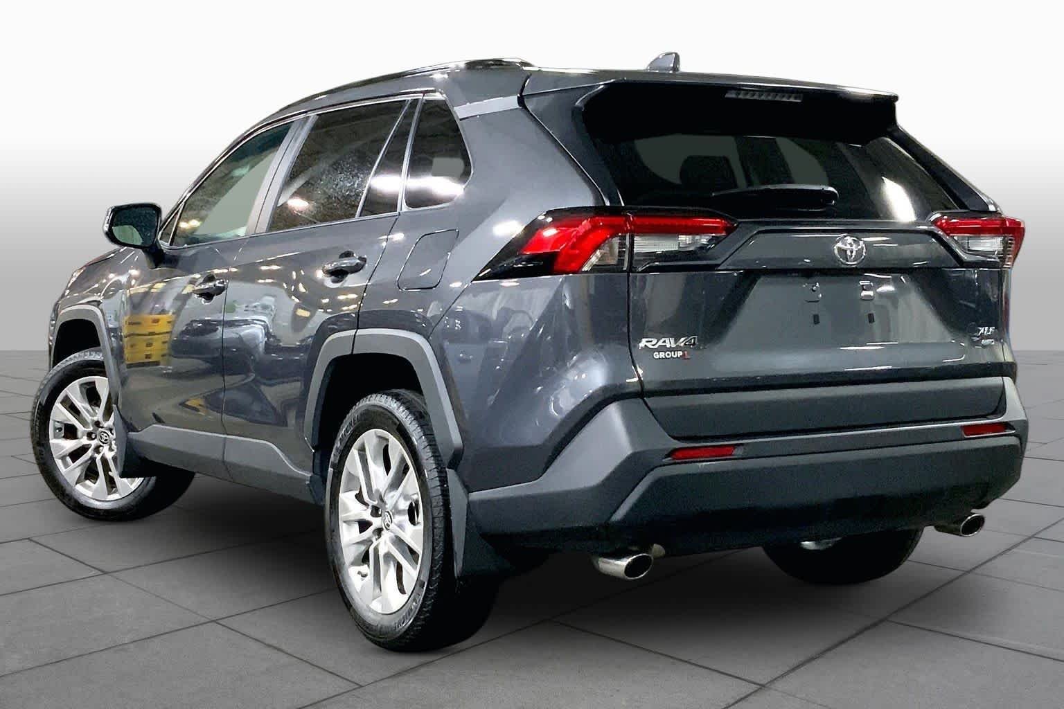 Used 2025 Magnetic Gray Metallic Toyota XLE Premium image 12