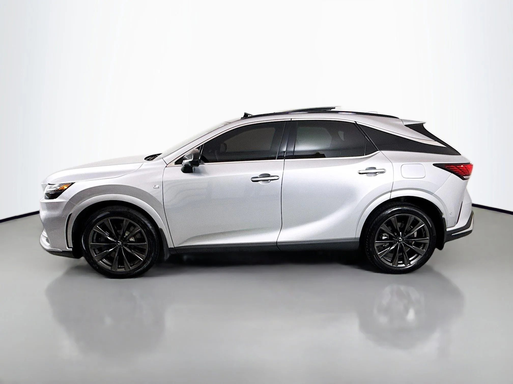 Certified Used 2025 IRIDIUM Lexus 350 F SPORT Handling image 4