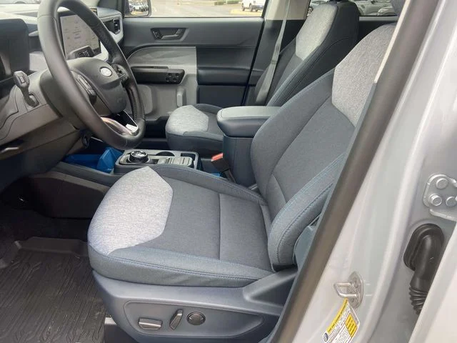 New 2026 Space White Metallic Ford XLT image 11