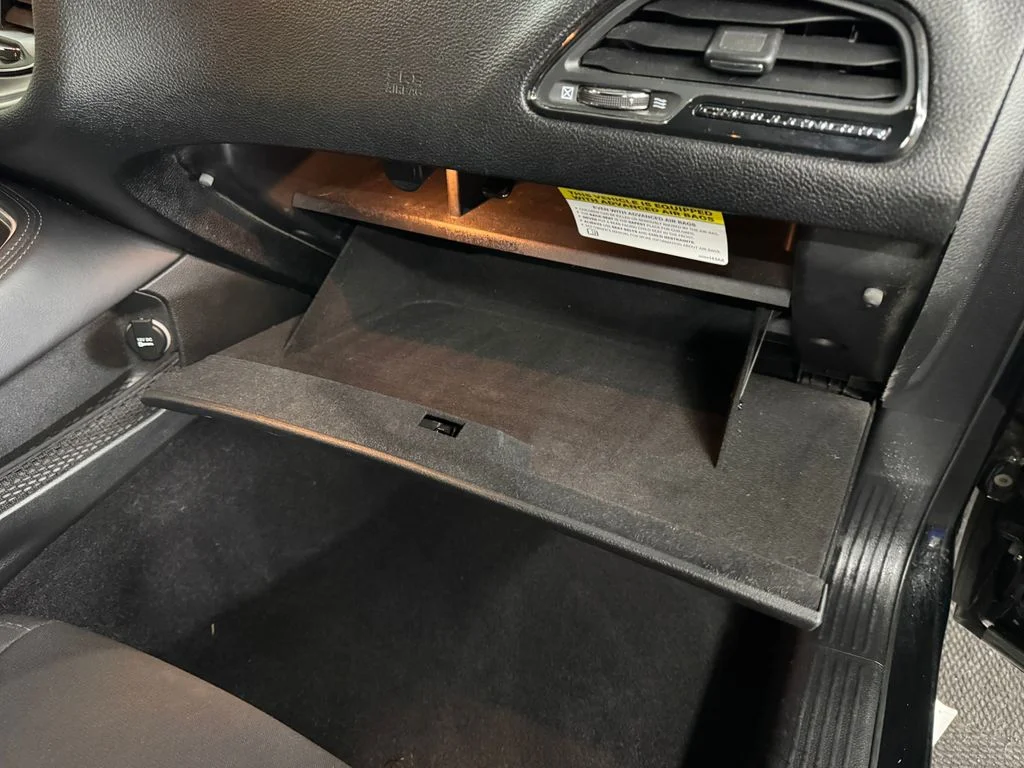 Used 2019 Black Dodge SXT image 28