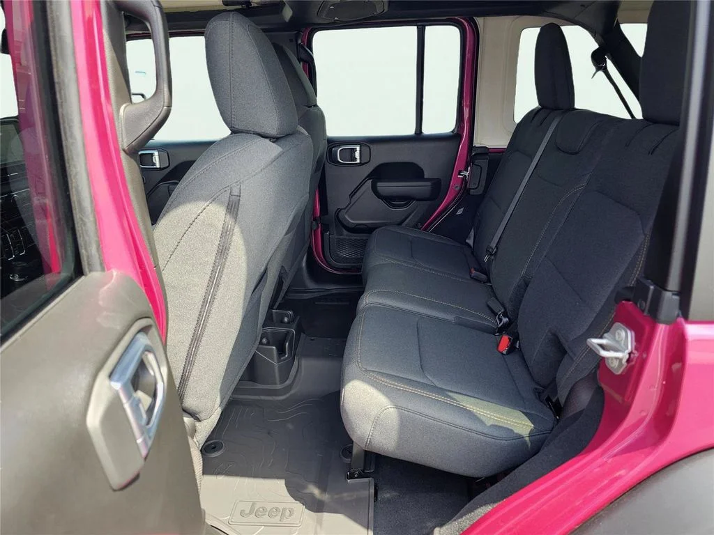 New 2026 Tuscadero Pearlcoat Jeep Sport S image 31