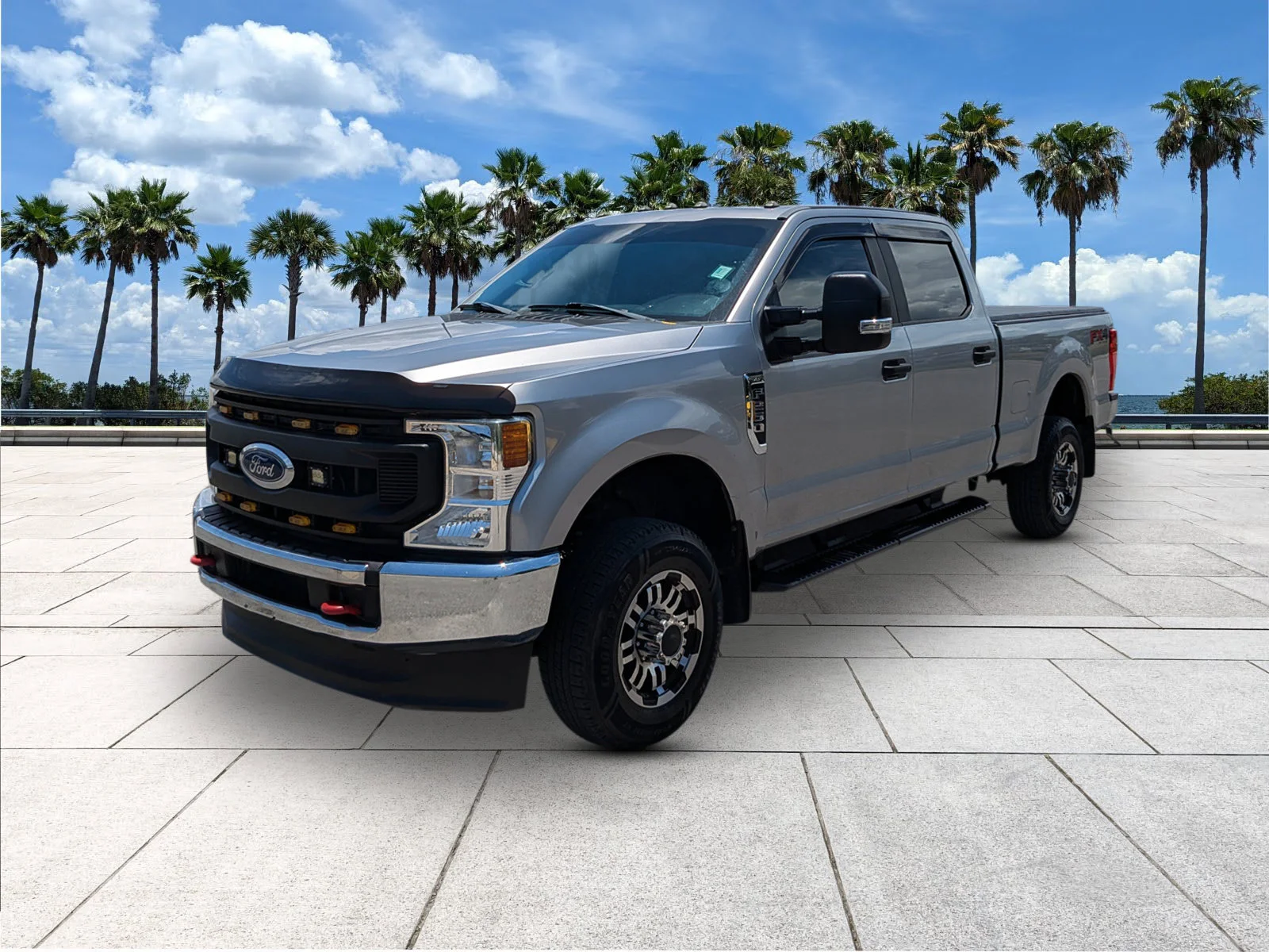 Certified Used 2020 Iconic Silver Metallic Ford XL image 3