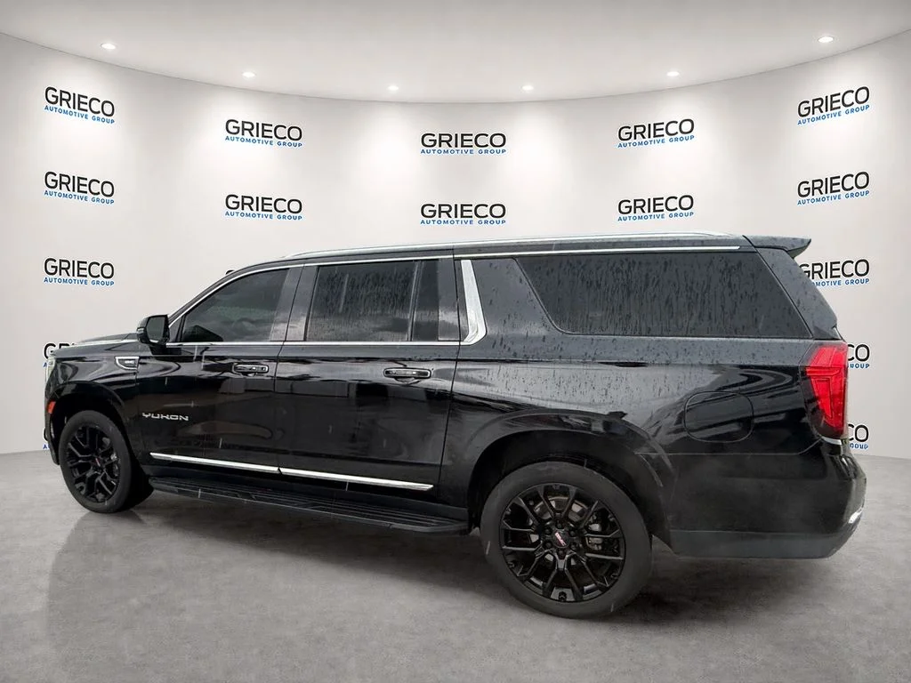 Used 2022 Onyx Black GMC SLT image 5