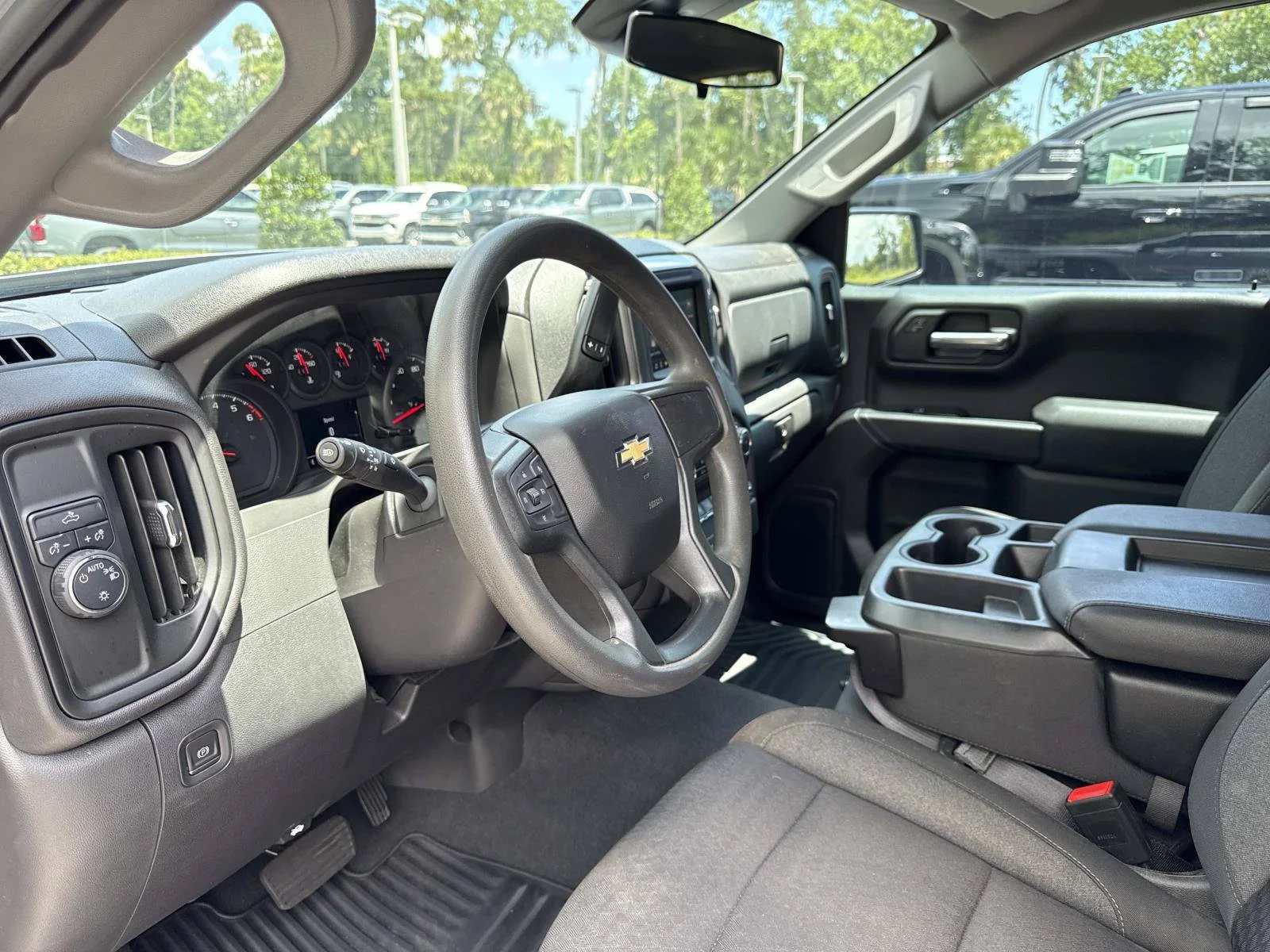 Used 2023 Sterling Gray Metallic Chevrolet Custom image 19