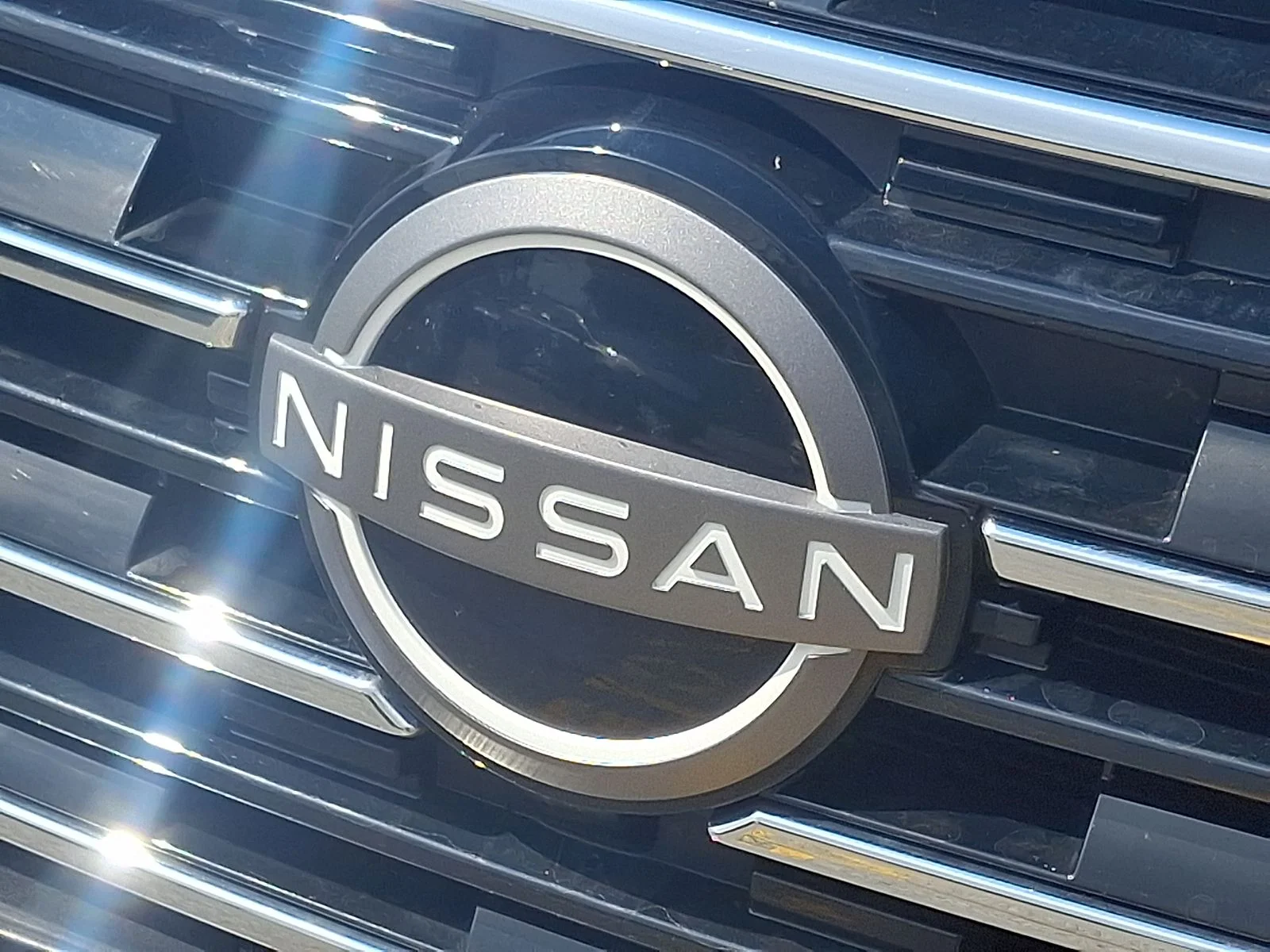 Used 2024 Blue Nissan SV image 29