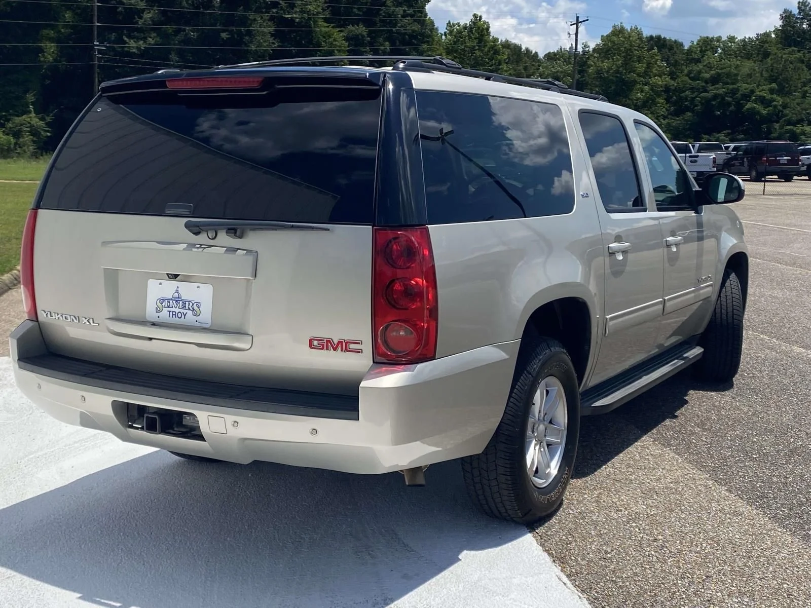 Used 2013 Gold GMC SLT 1500 image 7