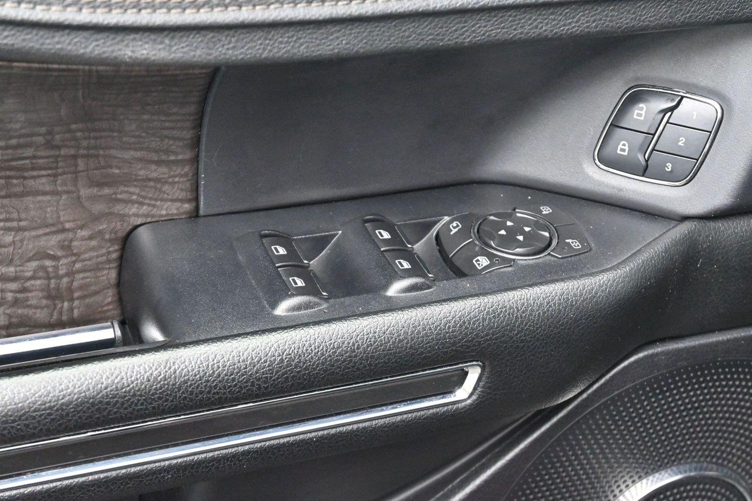 Used 2018 Shadow Black Ford Limited image 15