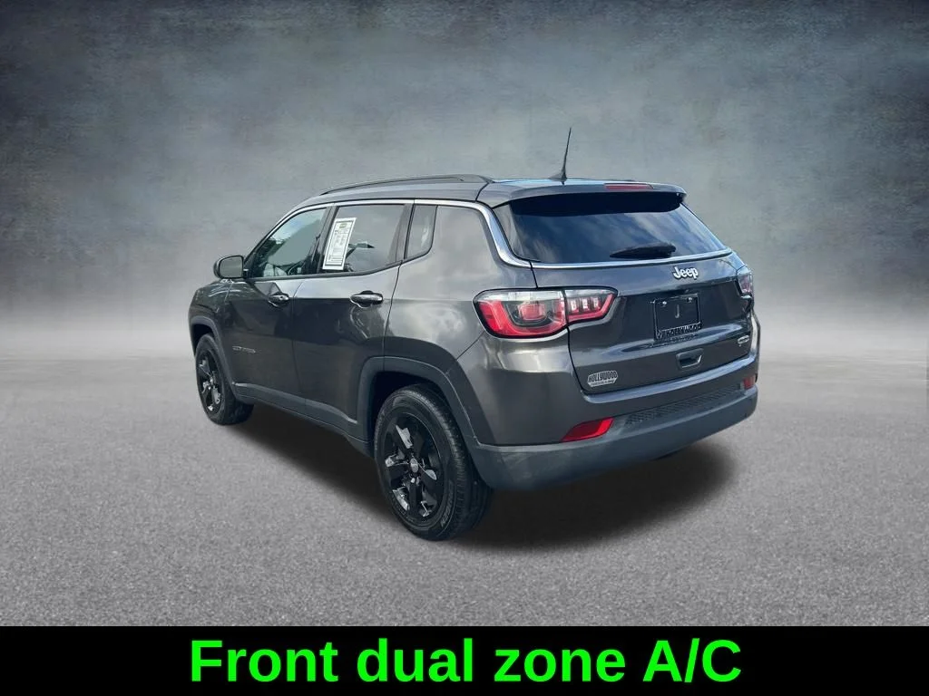 Used 2019 Gray Jeep Latitude image 7